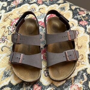 EUC big boys size 3 Birkenstocks (34)